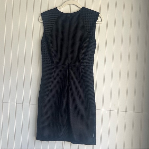 Reiss Size 6 Navy Blue Textured Mesh Cap Sleep Sheath Granger Dress - Picture 7 of 7